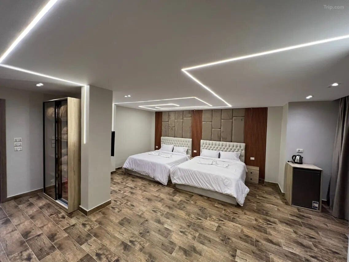 Отель Pyramids Enigma Grand Lodge 3*